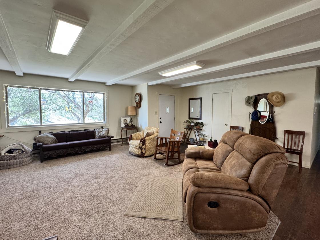 RARE OPPORTUNITY FOR PRIVACY, SPACE & CONVENIENCE - photo 5