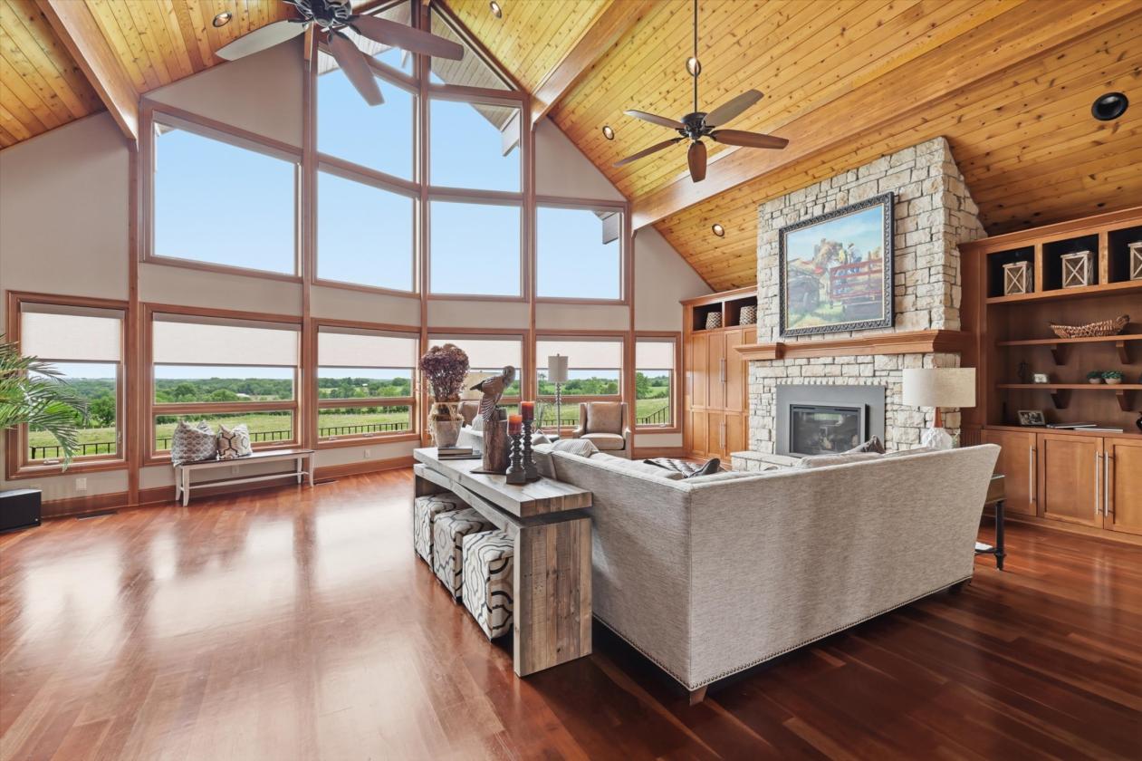 Luxury Equestrian Estate on 125 Acres - photo 12