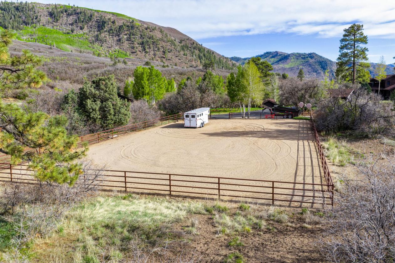 Turn-Key Horse Property With Western Riding & Ski - photo 4