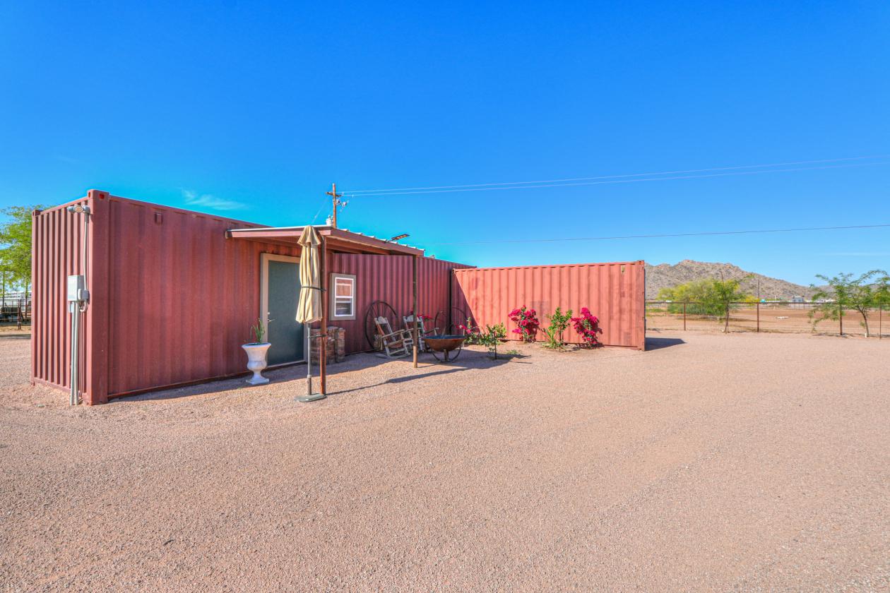 Move in ready horse property - photo 23