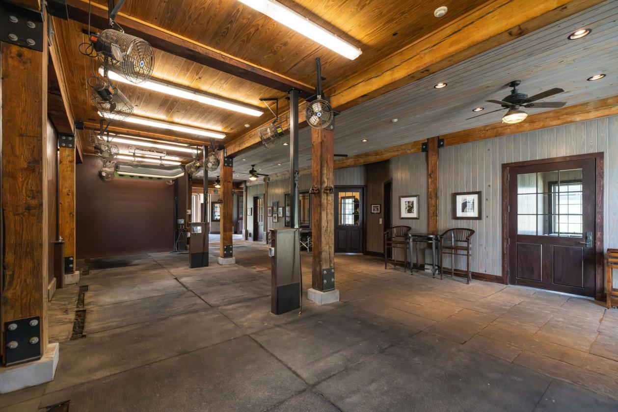 Premier Custom-Designed Equestrian Estate - photo 29