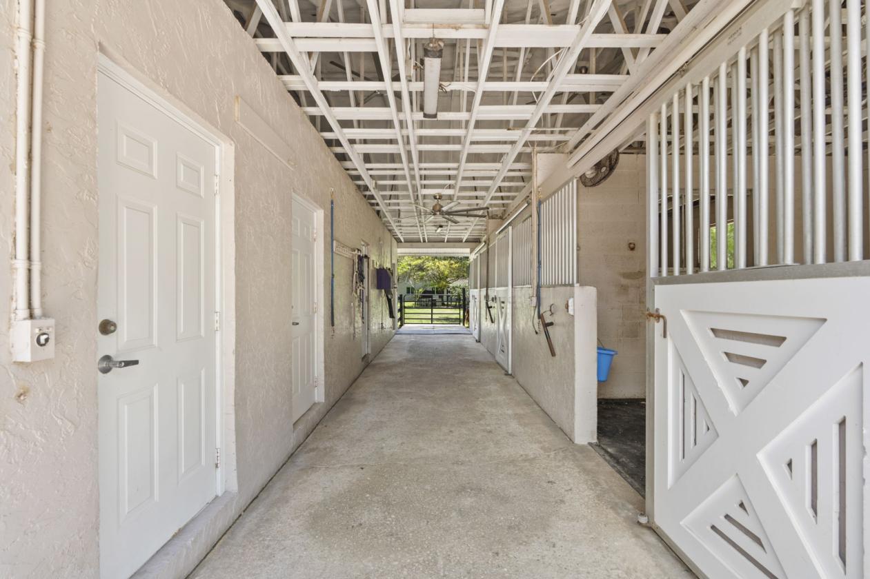 Luxury Equestrian Estate near Wellington - photo 17