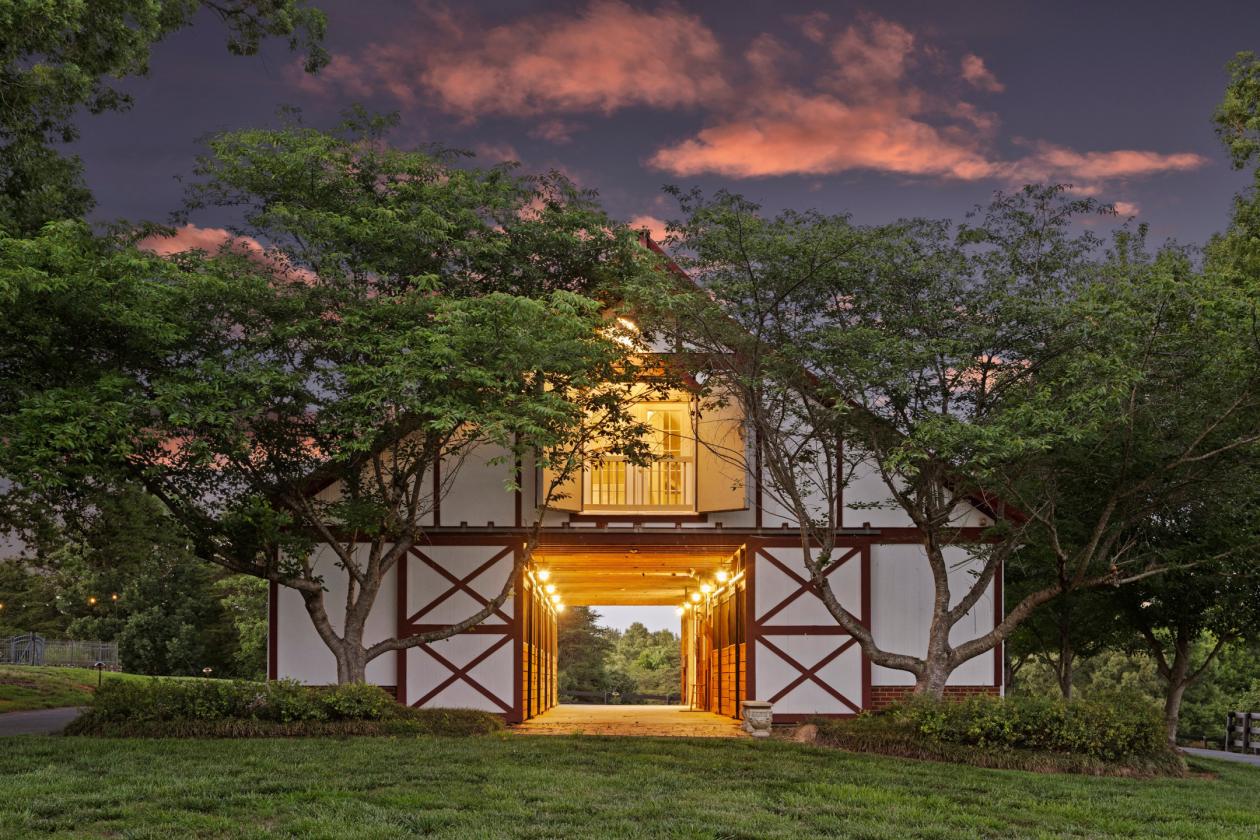 Equestrian Estate on 43 Acres - photo 1