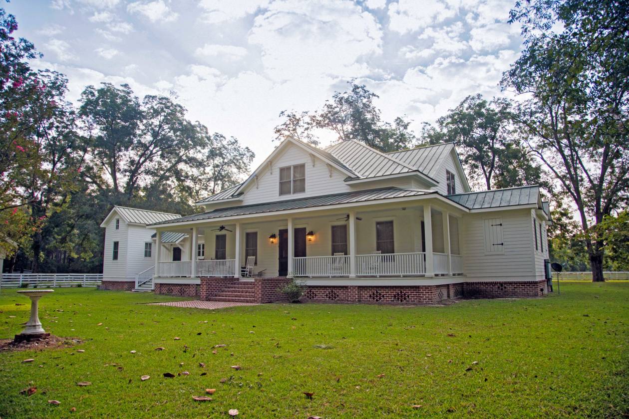 Historic Ardmore Farms private, extremely diverse property 352