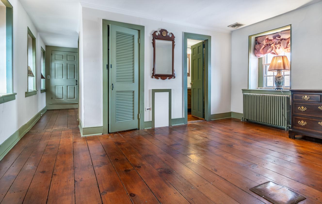 Timeless Colonial Charm - photo 28