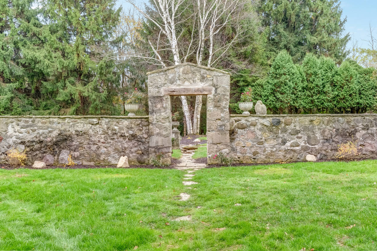 to Little Meadowmere, built in 1890, a historic Colonial... Mequon, Ozaukee County