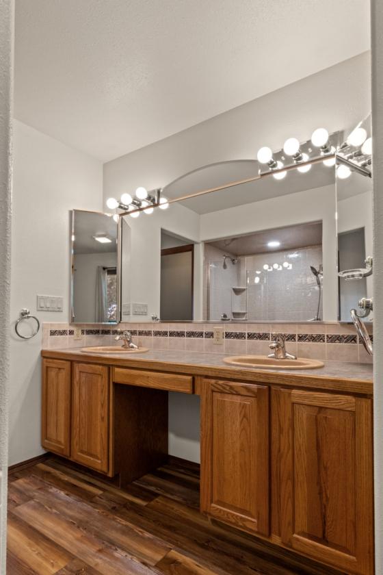 Excaliber Ranch: A Hillside Haven of Legacy and Land - photo 25