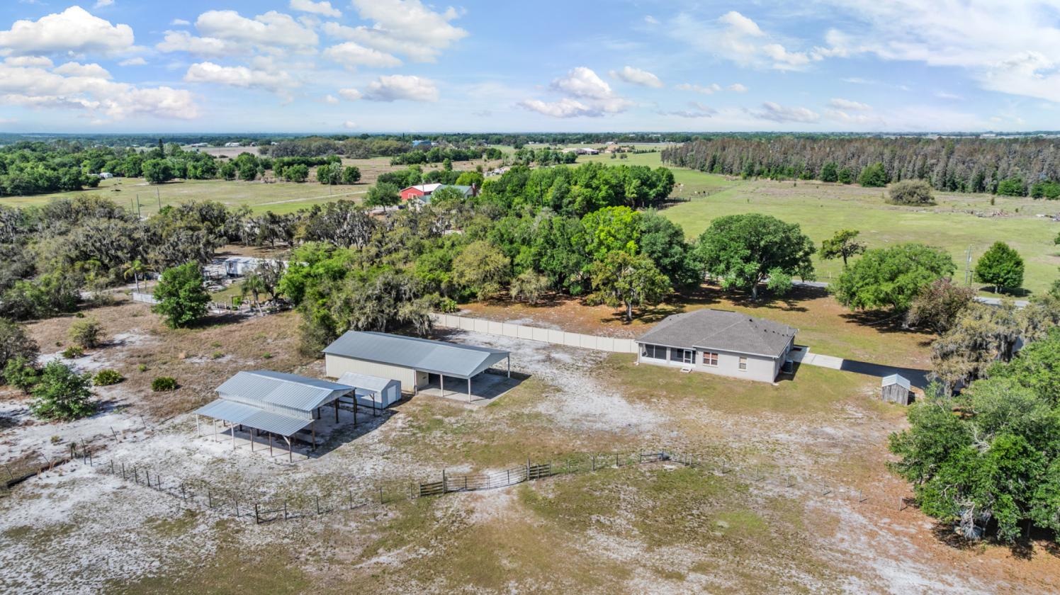 Country Living at it's best with no HOA! - photo 6