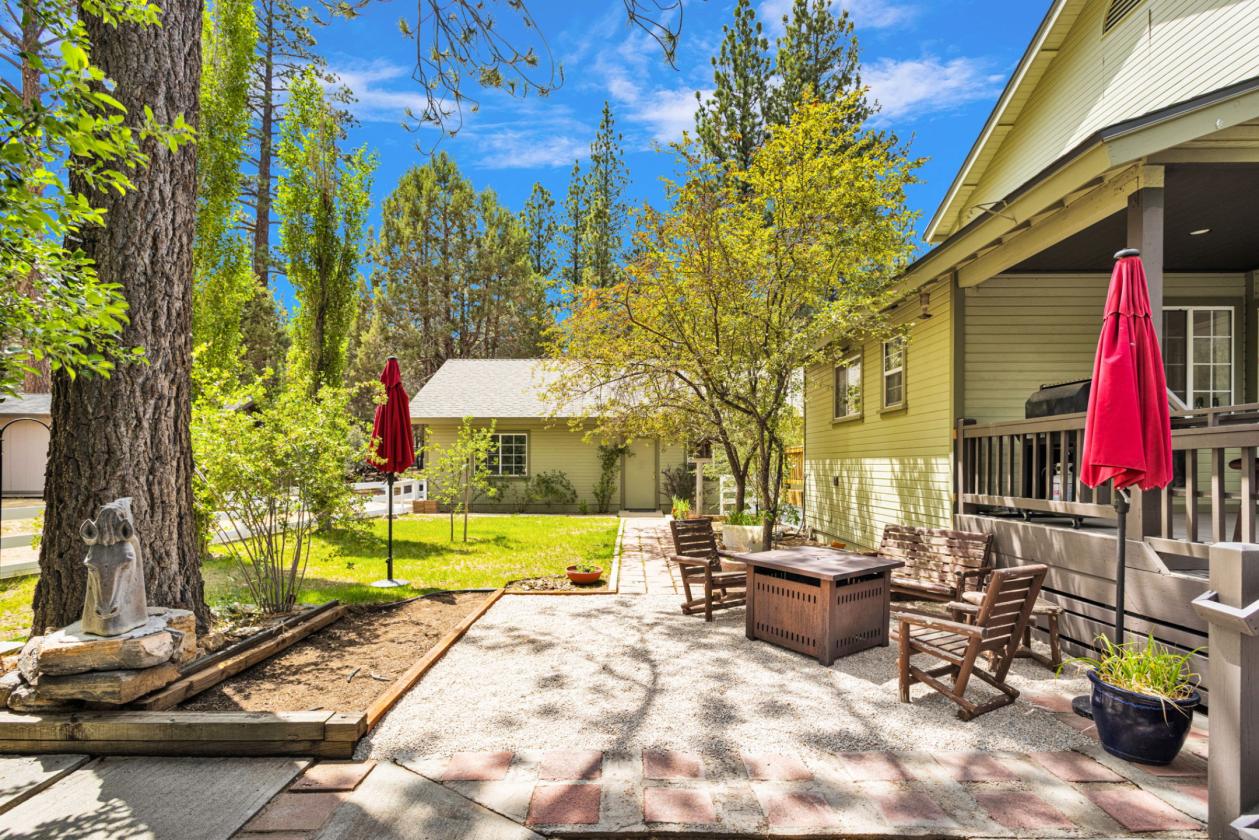Beautifully updated horse property - photo 27