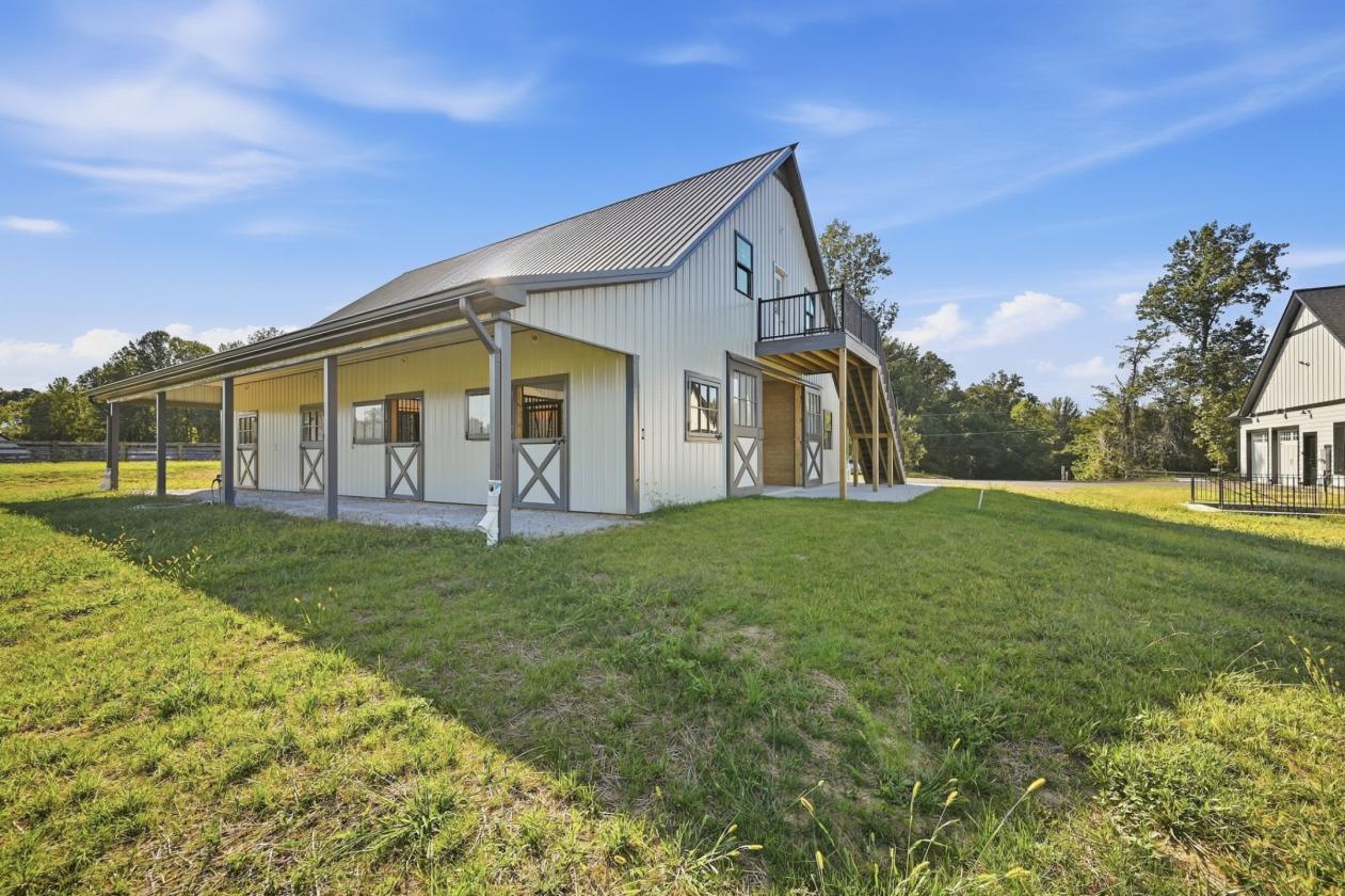 Custom Just Built Equestrian Farmette - photo 4