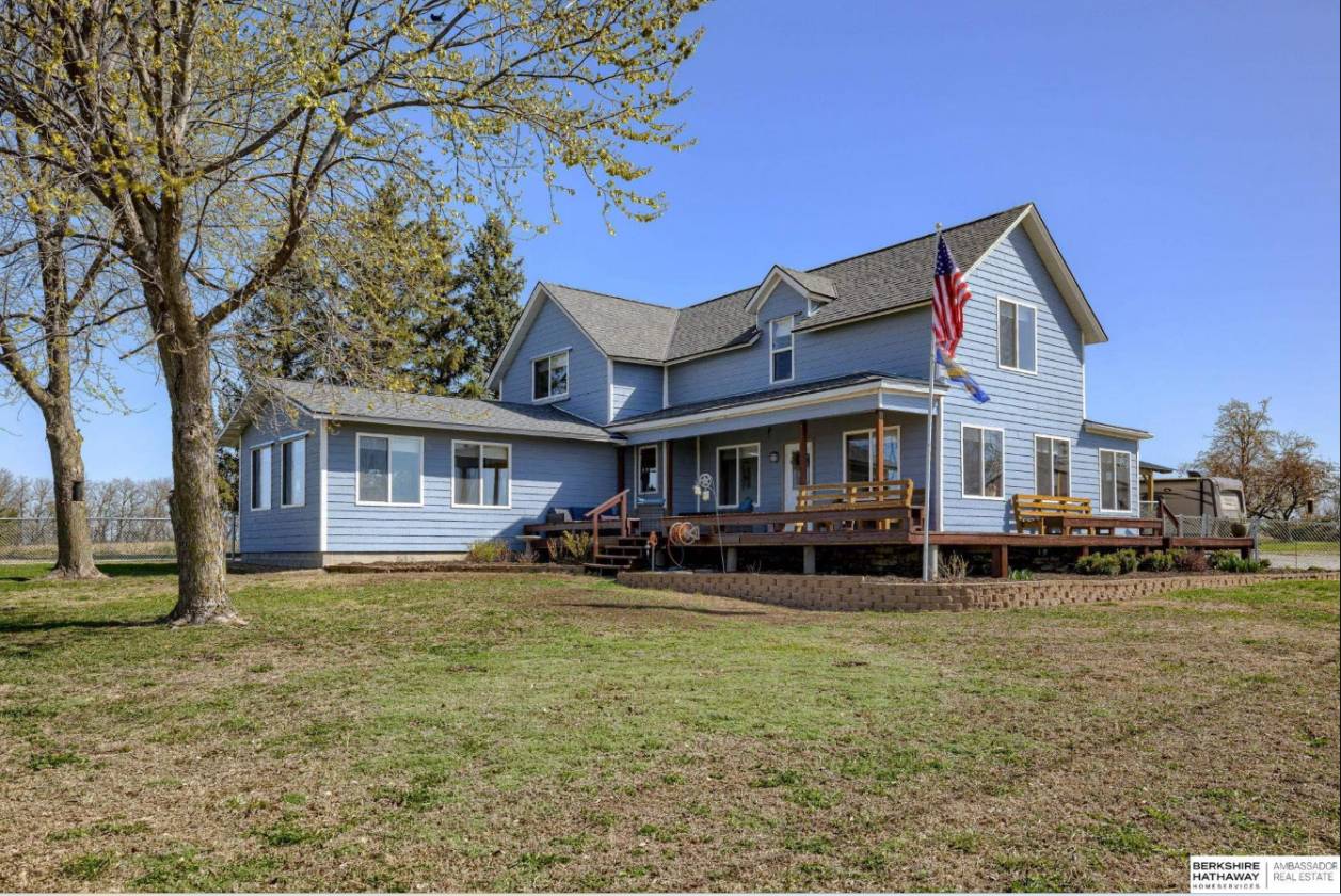 Horse Property for sale.