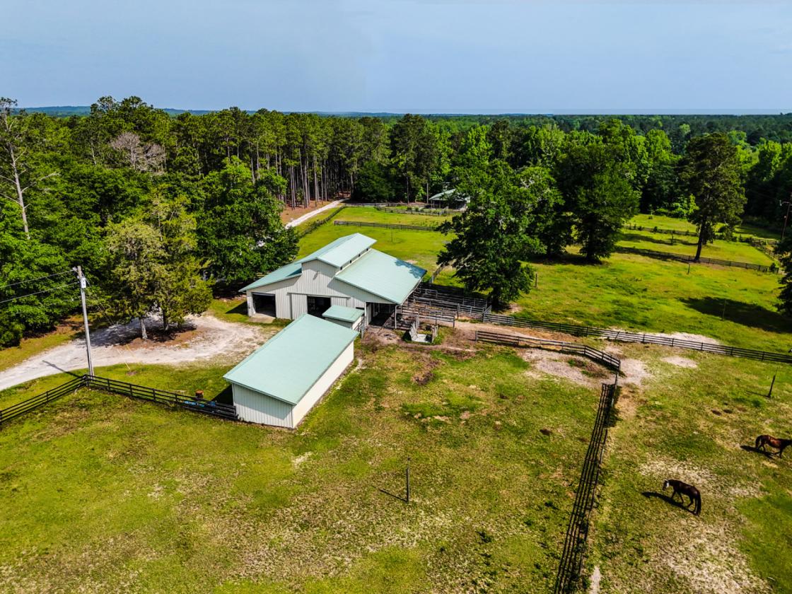 ONE OF A KIND HORSE FARM - photo 9