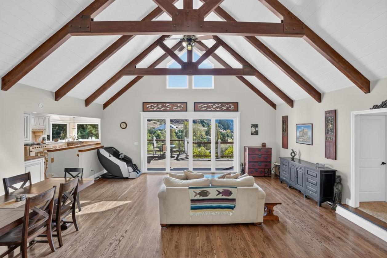 Legendary Willowpond Equestrian Estate - photo 2