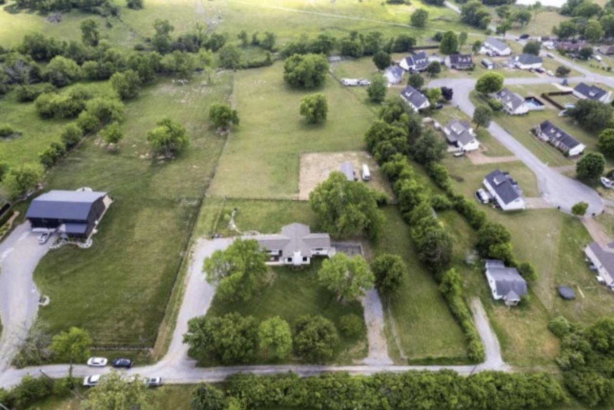 Horse Lover’s Dream on 3.71 Fenced Acres!! - photo 28