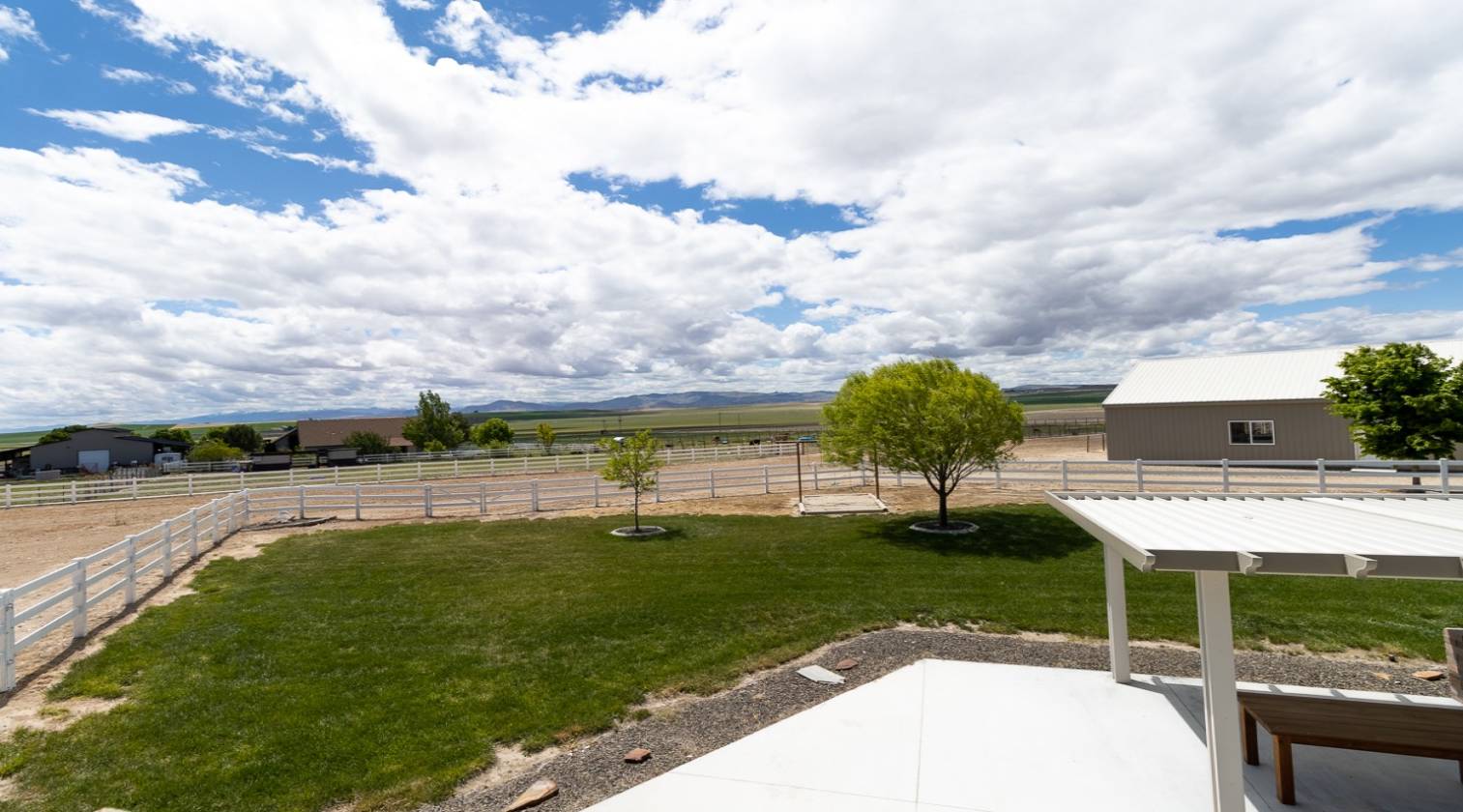 Horse Property with 4.75 acres, Barn, Shop and Views! Nampa, Canyon