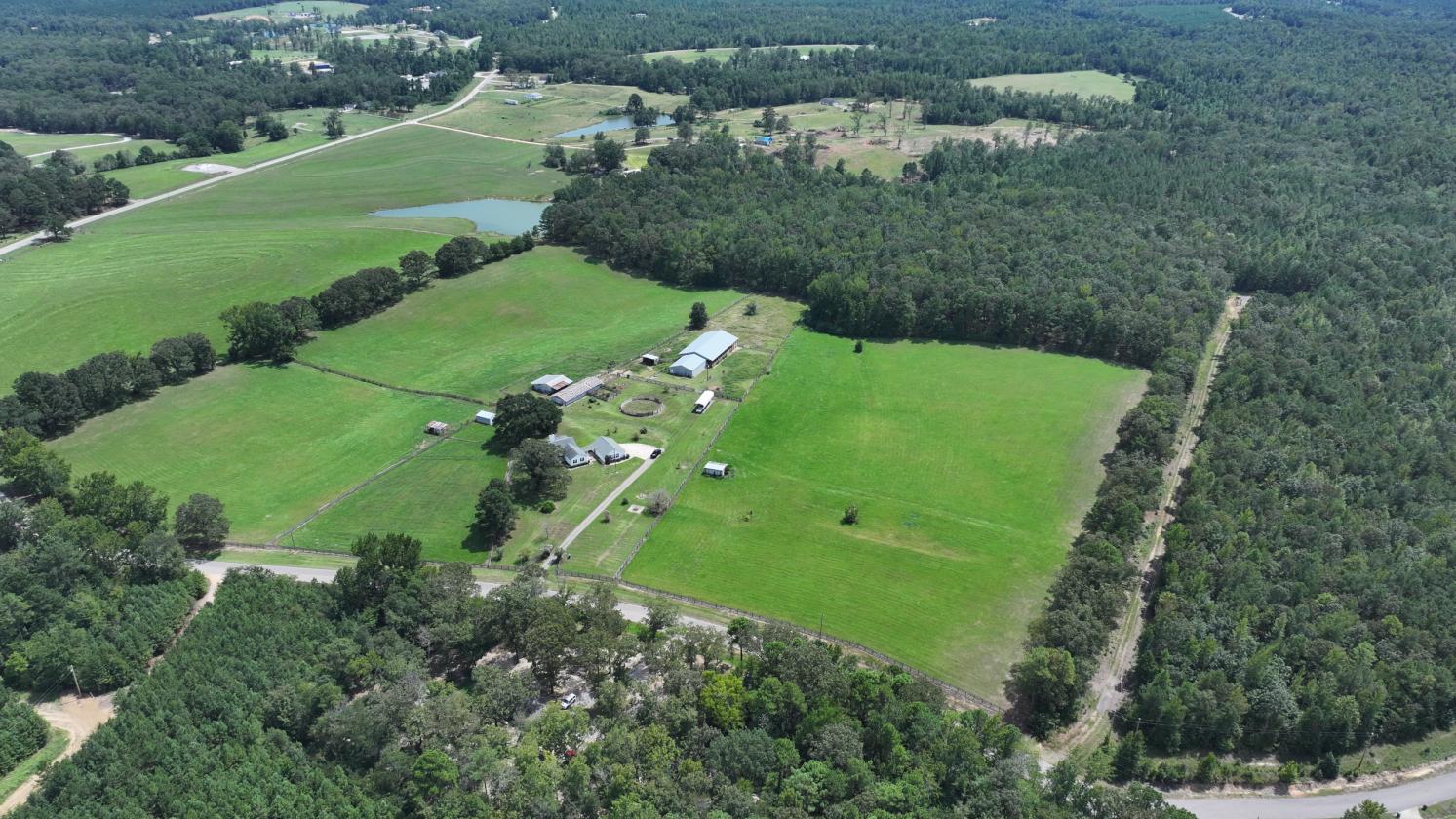 Beautiful Equestrian or Investment Farm 52 acres - photo 3