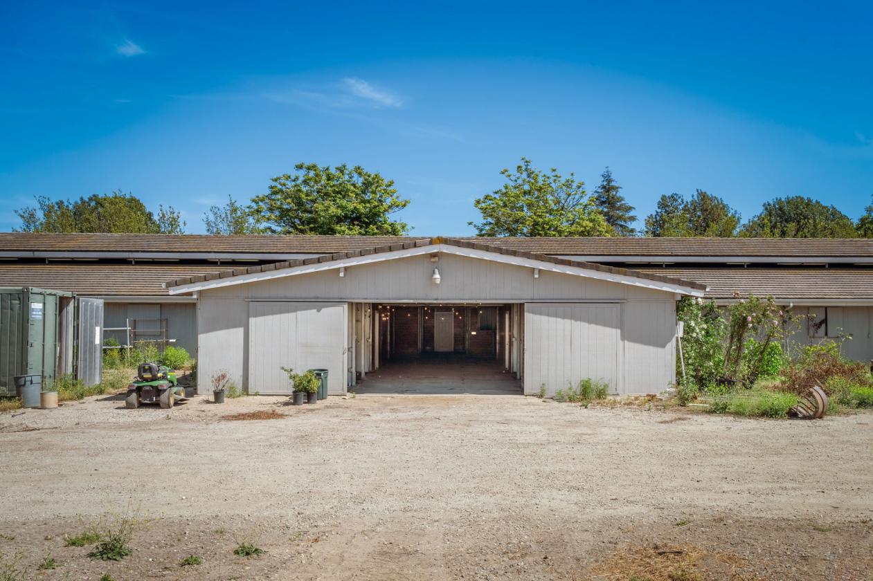 A Private Equestrian Sanctuary - photo 12