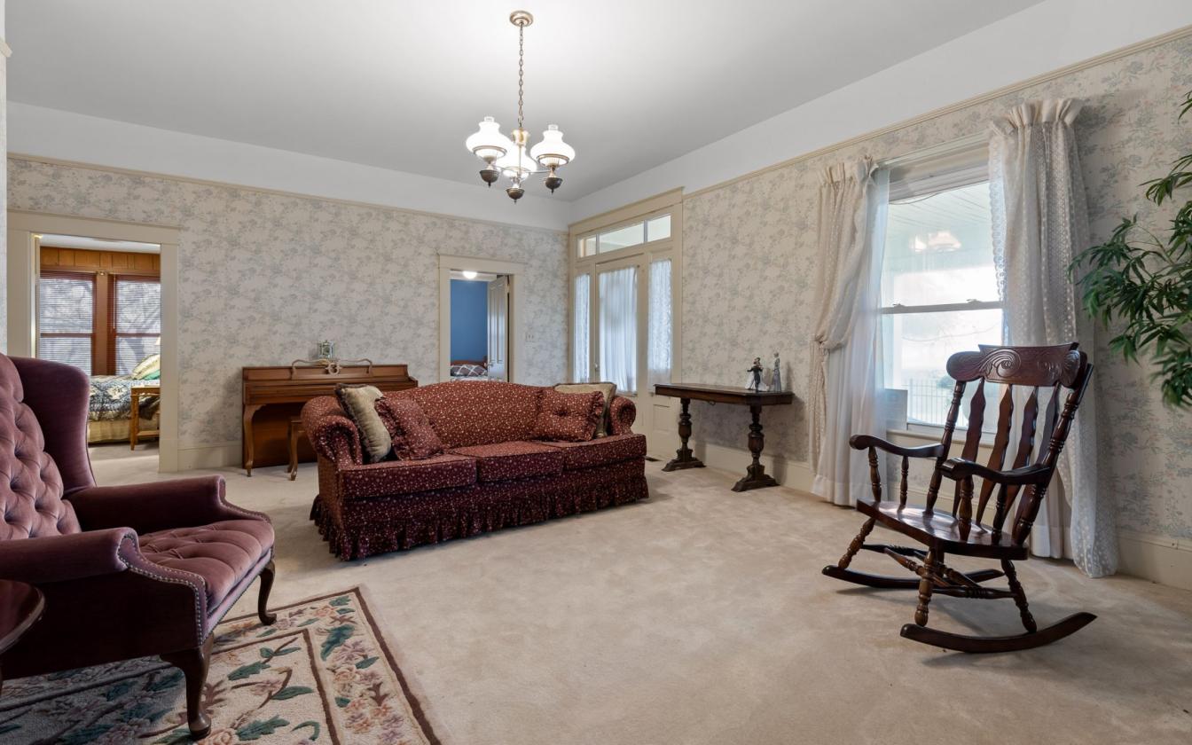 In-Town Farm with Level Pastures, Home, Building - photo 15