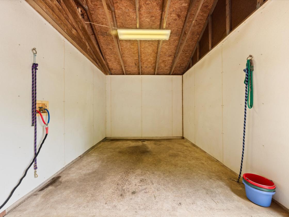 Turnkey 11.5-Acre Horse Farm - photo 17