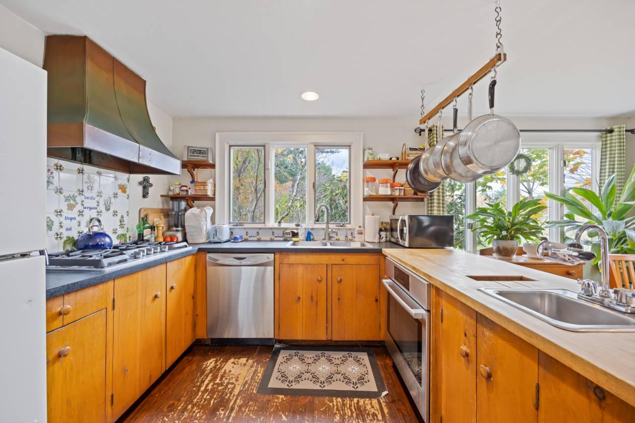 Ready-To-Use Equestrian Property - photo 13