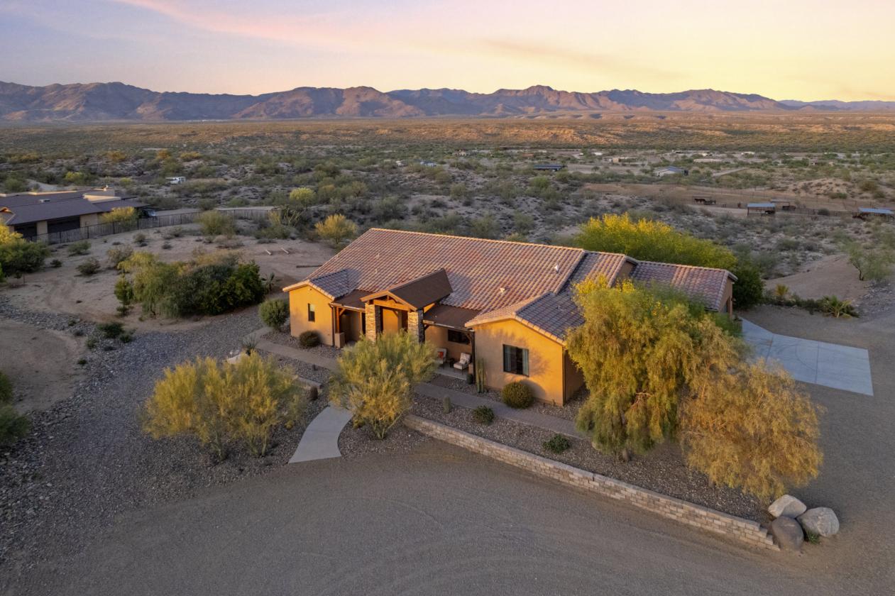 Secluded Luxury Equestrian Property: Turner Ranch - photo 7