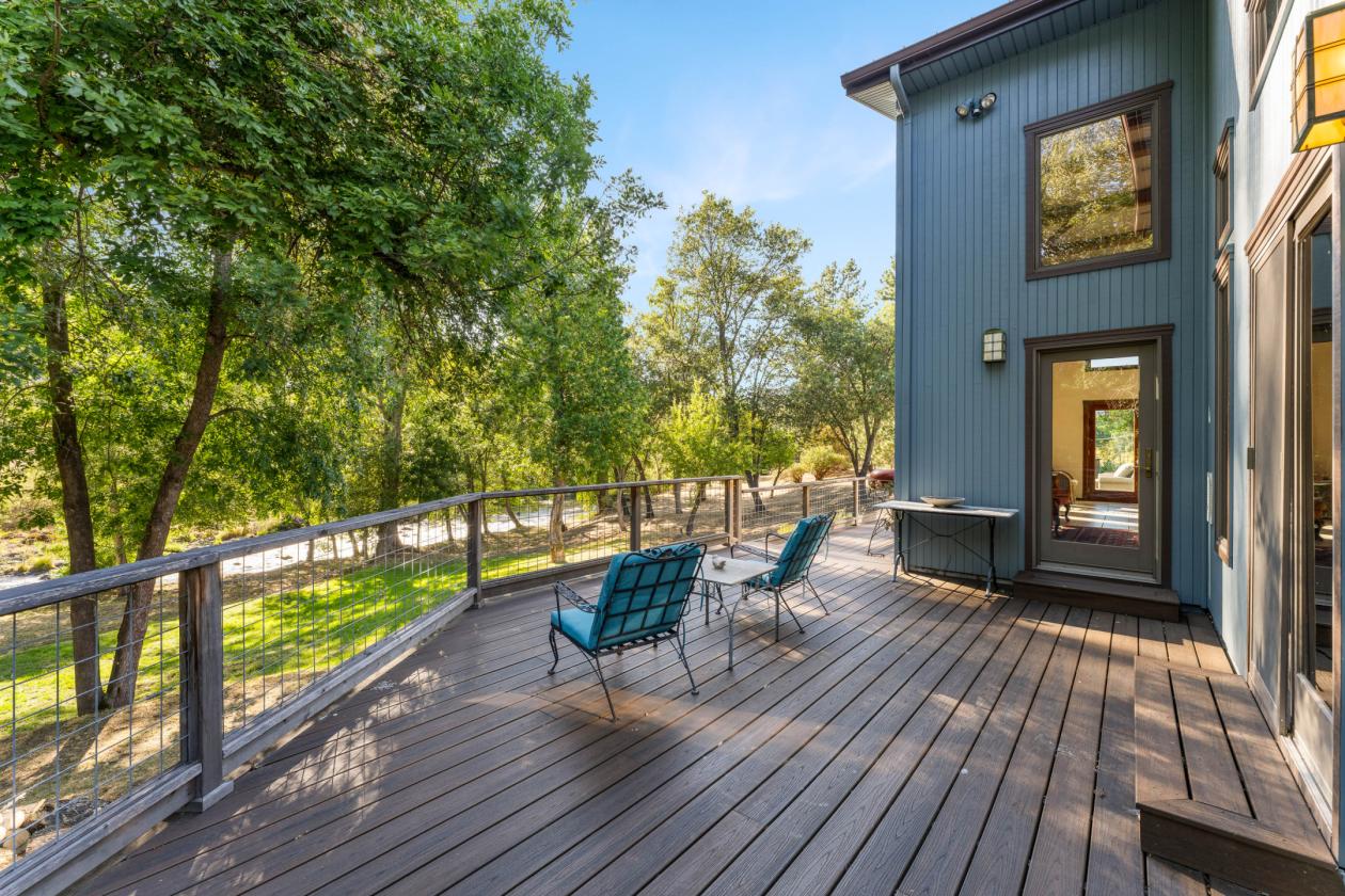 Applegate Riverfront Equestrian Property - photo 28