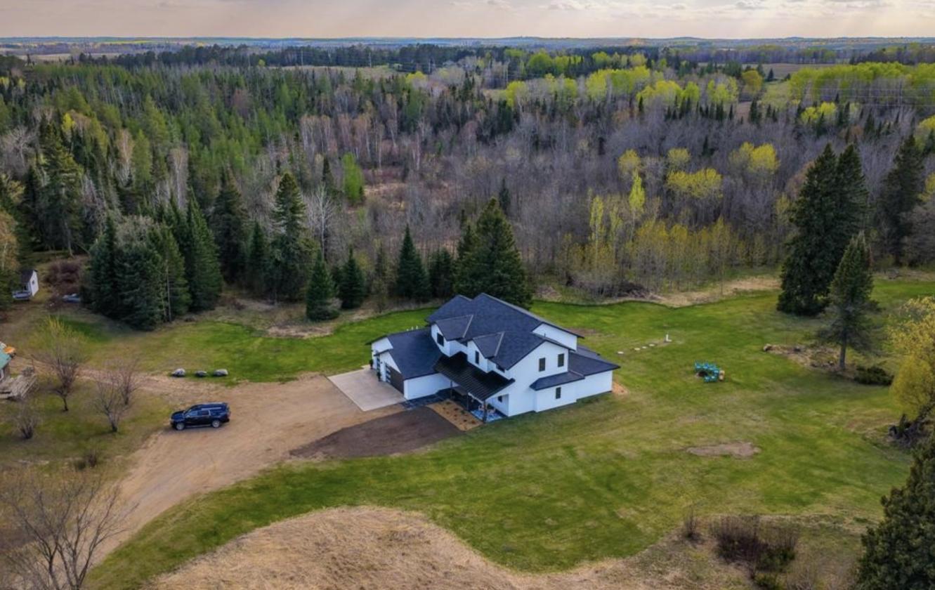 Modern Farmhouse on 36 Acres - photo 16
