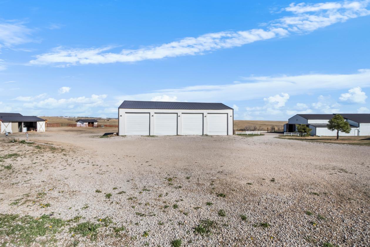 Exceptional Income-Producing Equestrian Property! - photo 22
