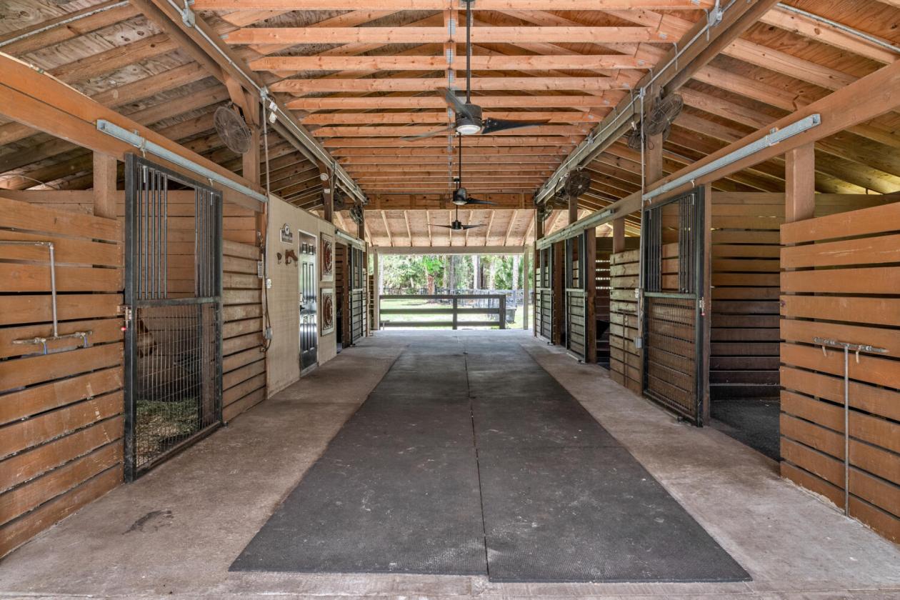 Serene 5 Acre Equestrian Estate - photo 11
