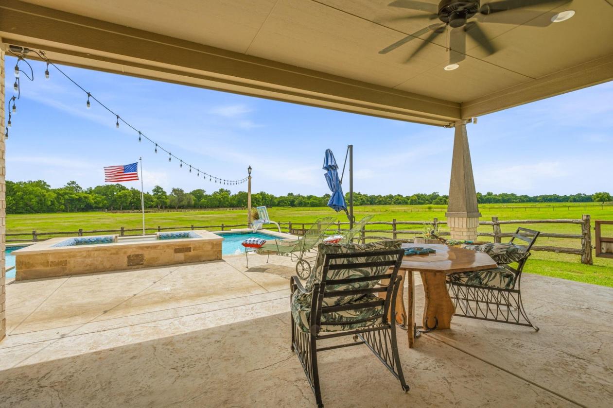 Gorgeous, Rock Home Situated on 15.4 Coastal Acres - photo 20