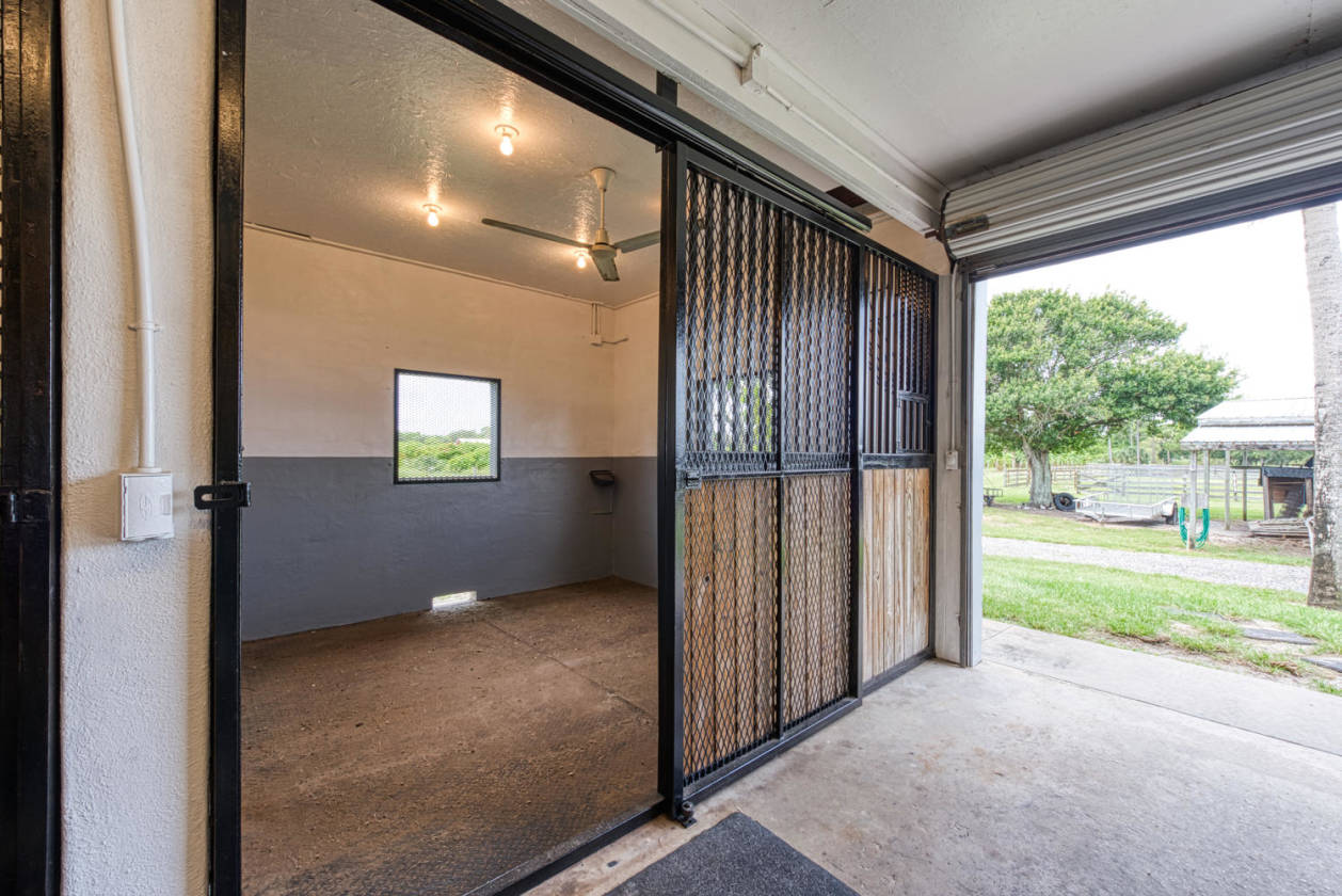 Horse Boarding or Training Facility just north of Vero Beach