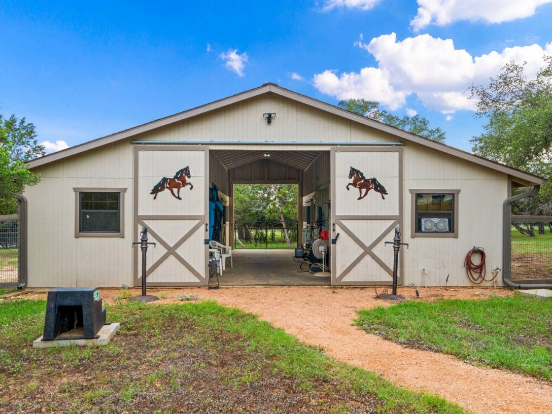 Horse Property for sale.