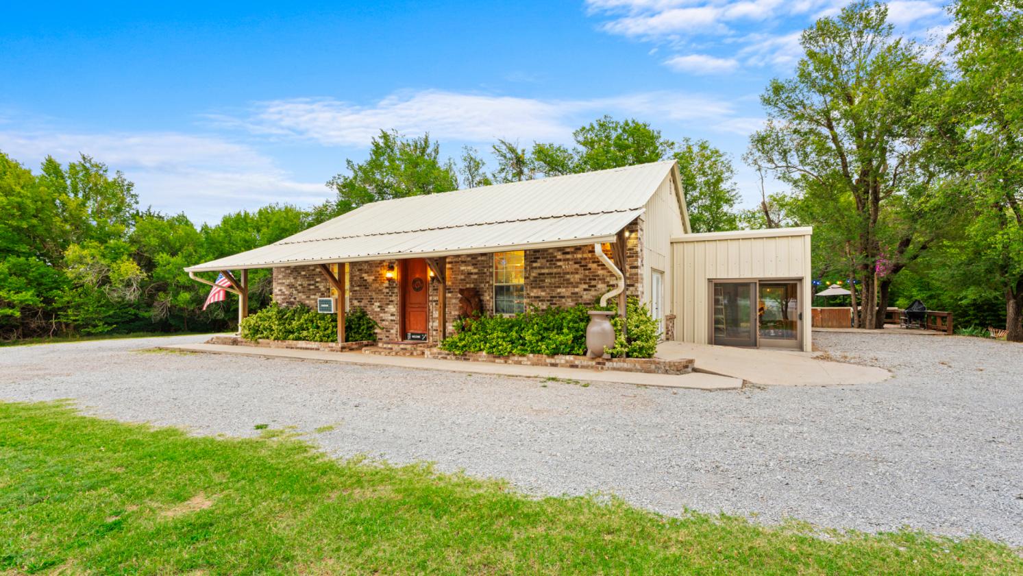 One Home + One Barndominium on 5 acres! - photo 21