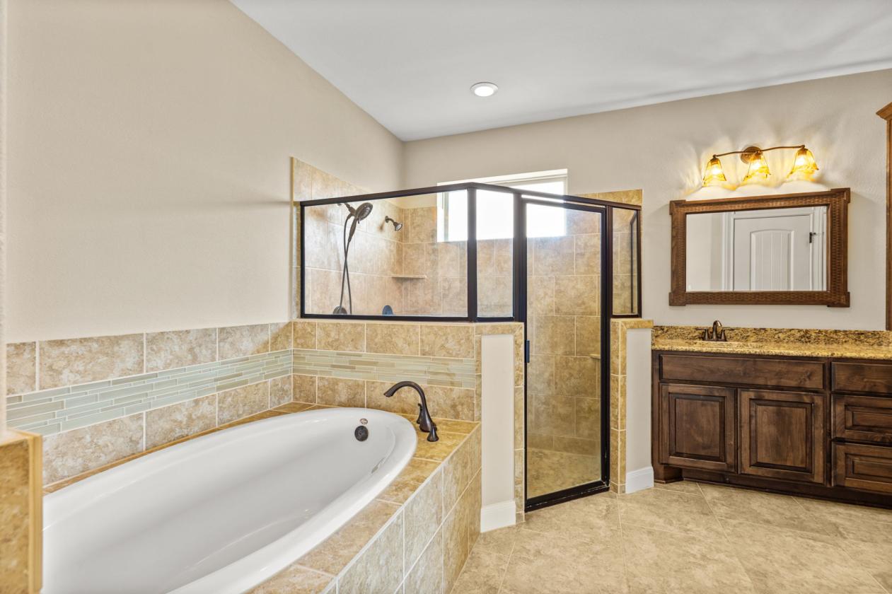 Exceptional Private Acreage Estate - photo 20