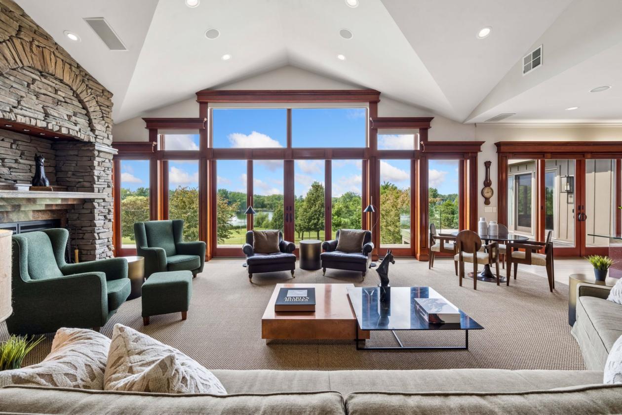 Calonett: 75-Acre Horse Estate - photo 10