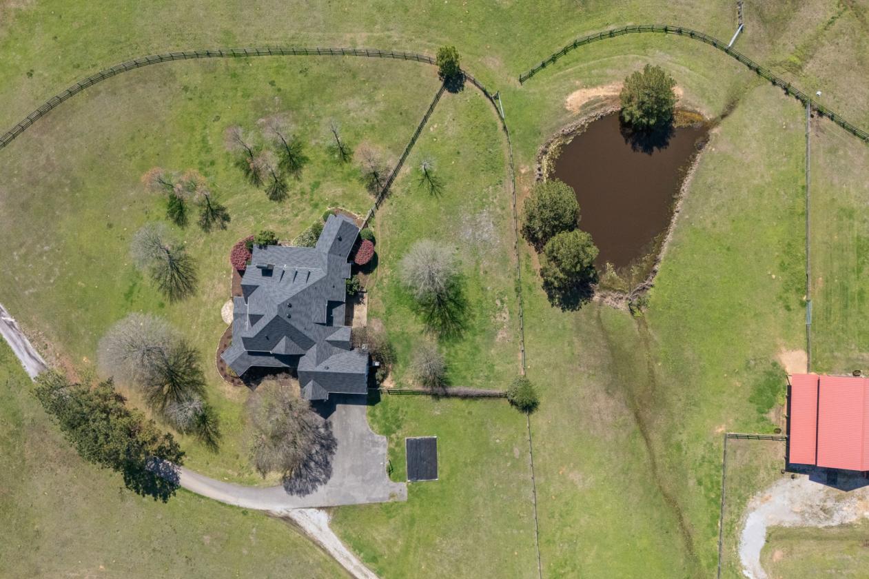 Luxury Farmhouse Equestrian Estate - photo 27