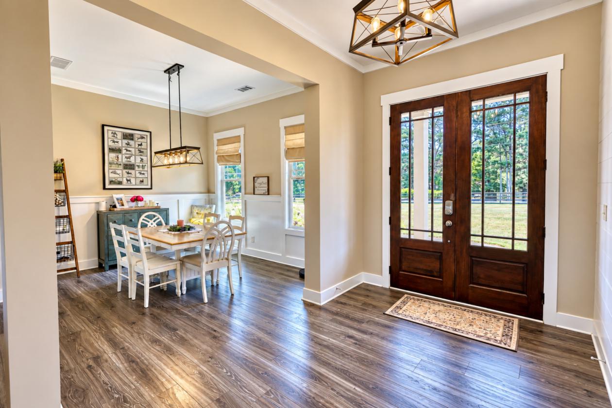 Modern ranch home on 5ac, 3 stall barn - photo 10