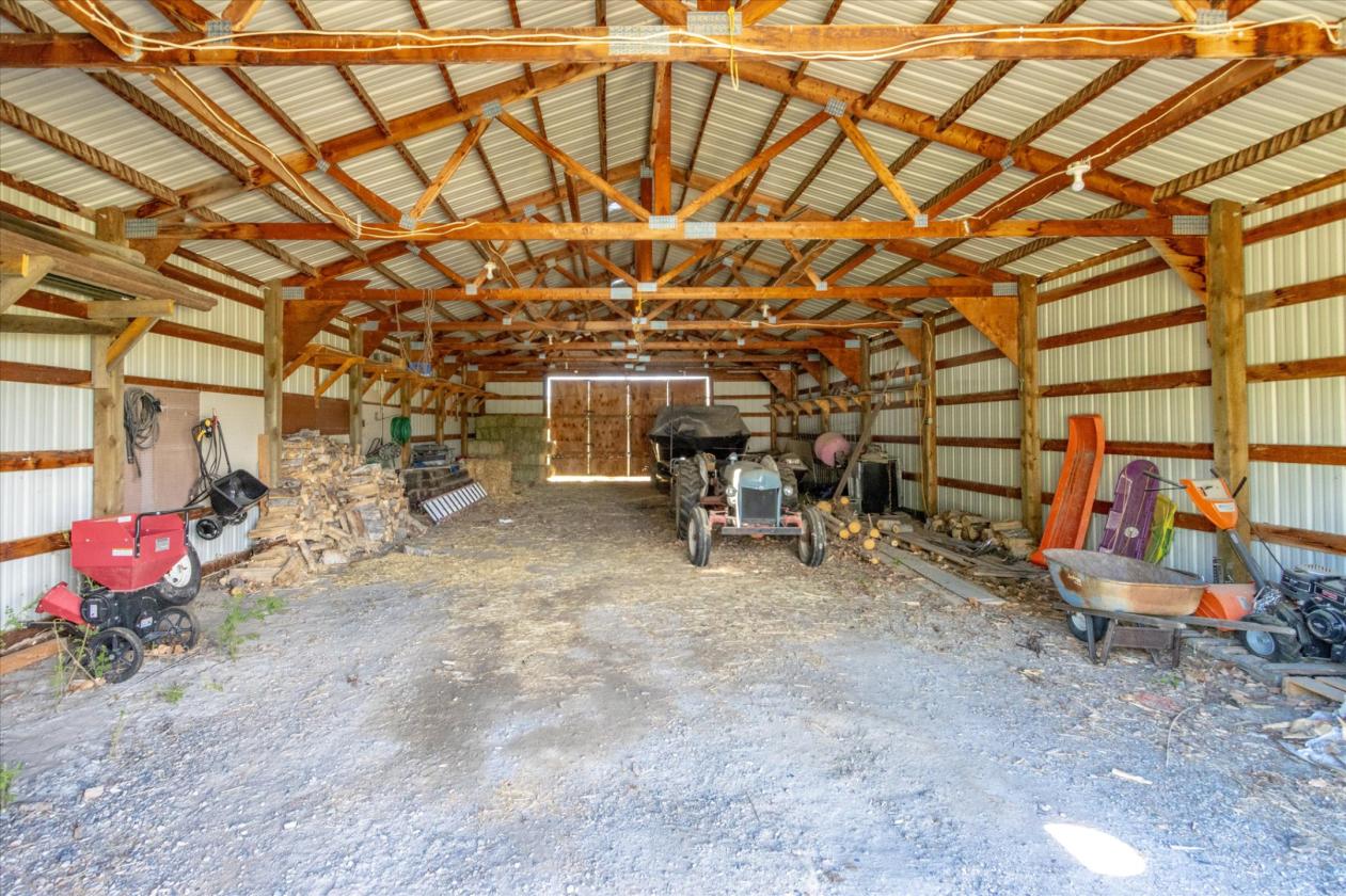 MULTI-GENERATIONAL horse property - photo 21
