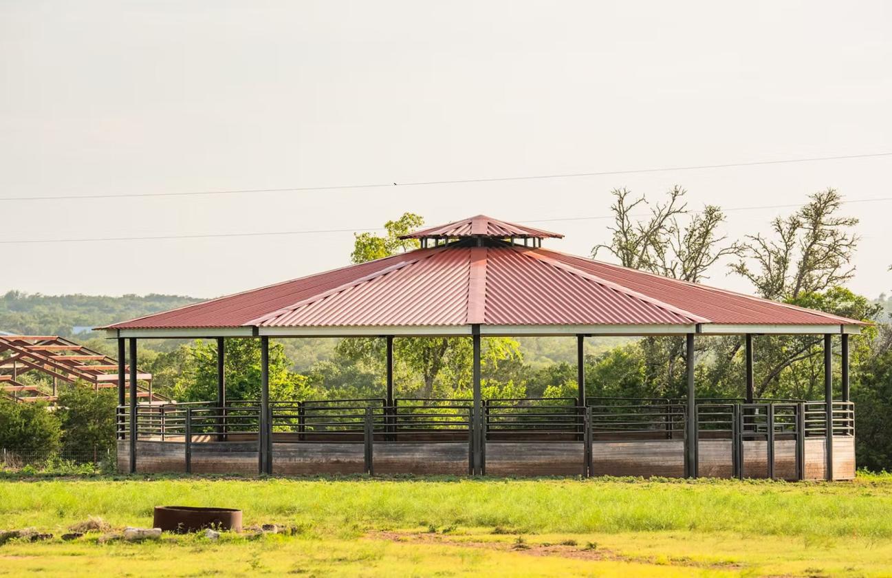 Hill Country Horse Ranch - photo 3