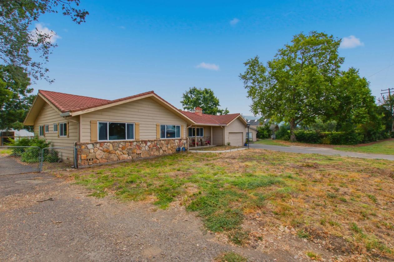 Rare Horse Property with Vineyard Views! - photo 30