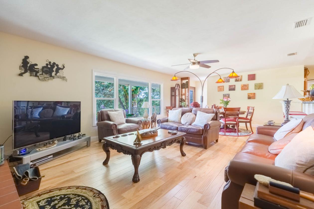 19.4 ACRE HILLTOP ESTATE - photo 24