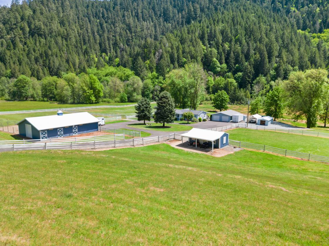 Horse Property for sale.