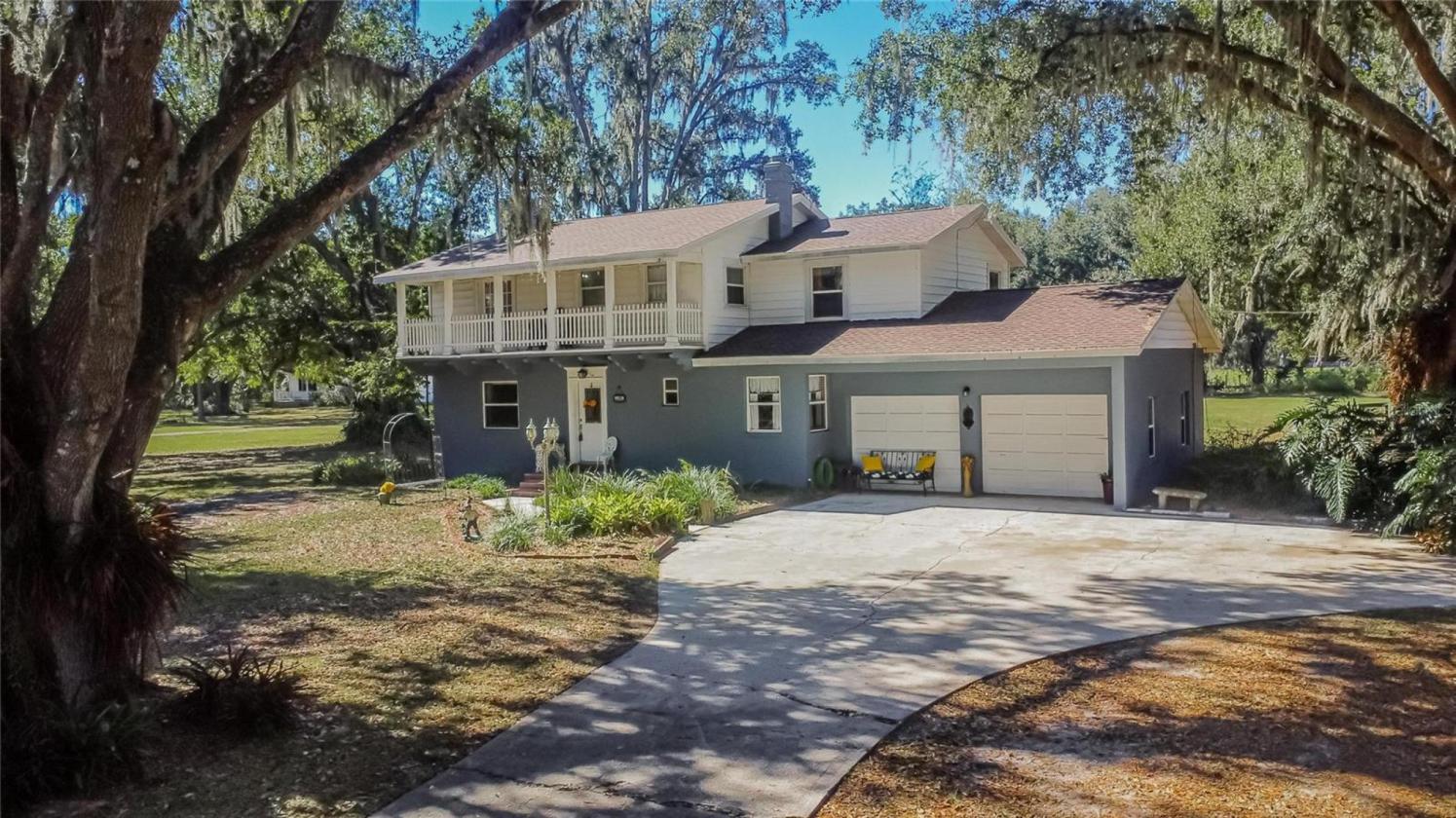 Beautiful Country Home on 5 Acres - photo 4