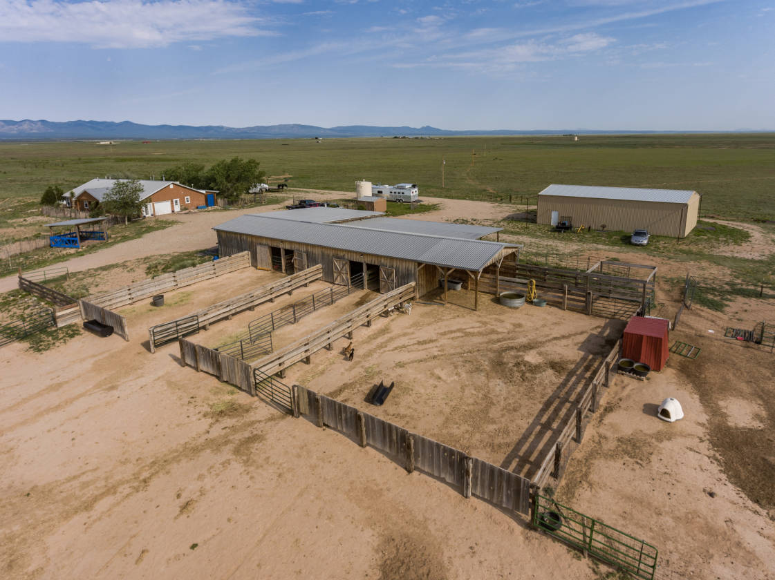 NM Equine & Cattle Ranch 296 Ac For Sale near... Mountainair