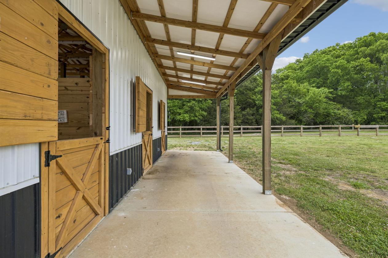 Luxury Meets Equestrian Life - photo 10