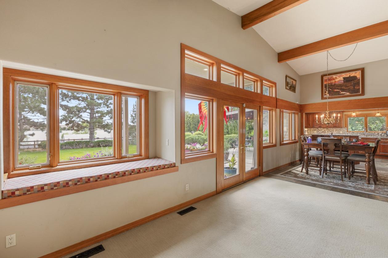 Lakeview Equestrian Estate w/ Shop & Barn - photo 16