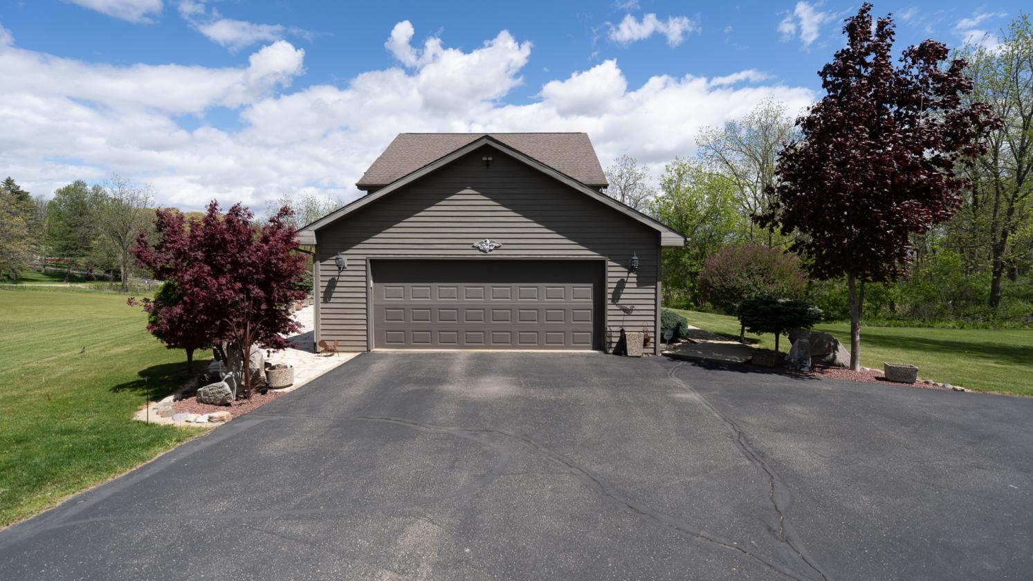 Bring Your Horses Home – 8 Scenic Acres Near MSN - photo 3