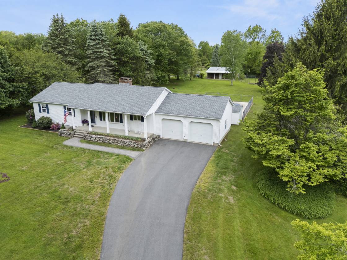 Horse Property for sale.