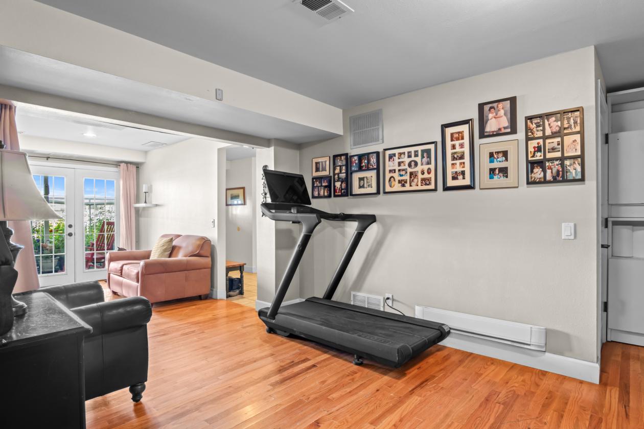 Exceptional Equestrian Estate With Indoor Arena - photo 16