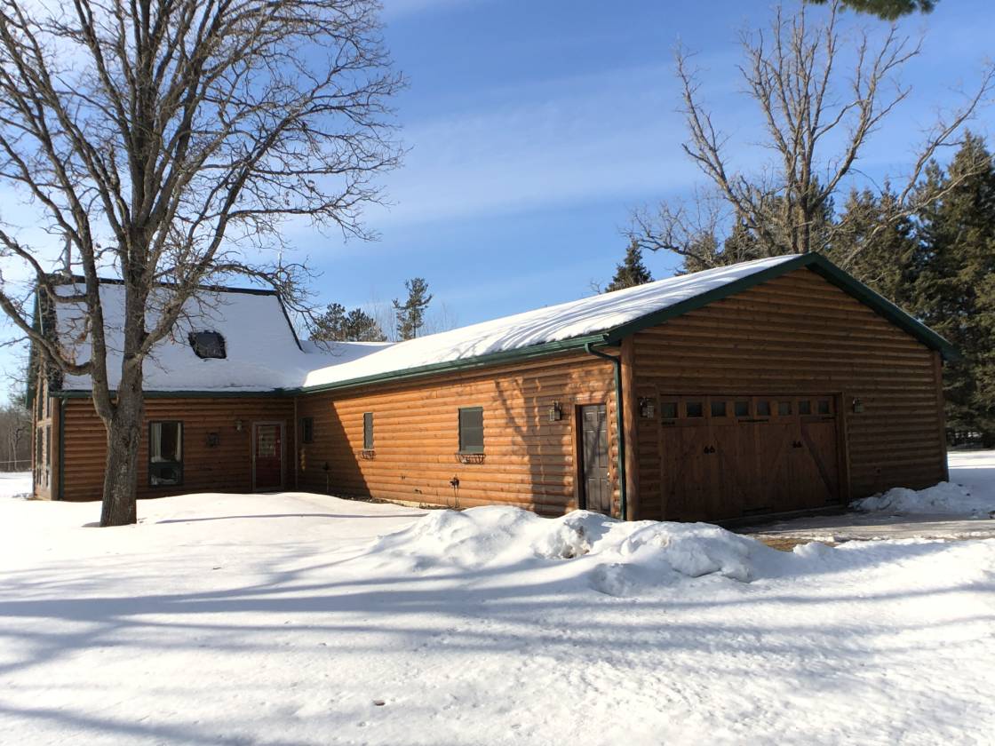 HaywardSpringbrook WI Horse Lovers Dream Priced Right First